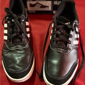 Adidas adicross 111 spikeless black leather water resistant golf shoes